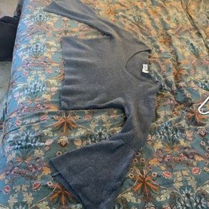 Day trip sweater with flared arms